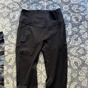 Never worn Lululemon black crop leggings - size 8